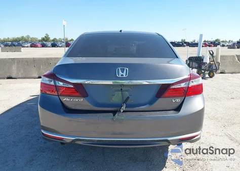 2016 Honda Accord Ex-L V-6 z USA, uszkodzony, nr VIN 1HGCR3F86GA002262